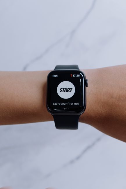Best Fitness Trackers 2024: Expert Reviews and Recommendations